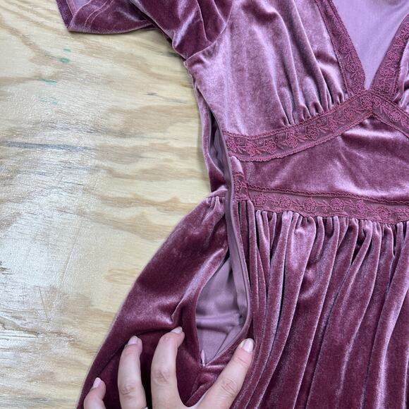 Zilcremo Velvet Babydoll Fit & Flare Midi Dress Size Medium Romantic Coquette - Picture 7 of 14